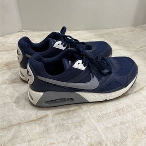 Boys Navy Nike Air Max Shoes